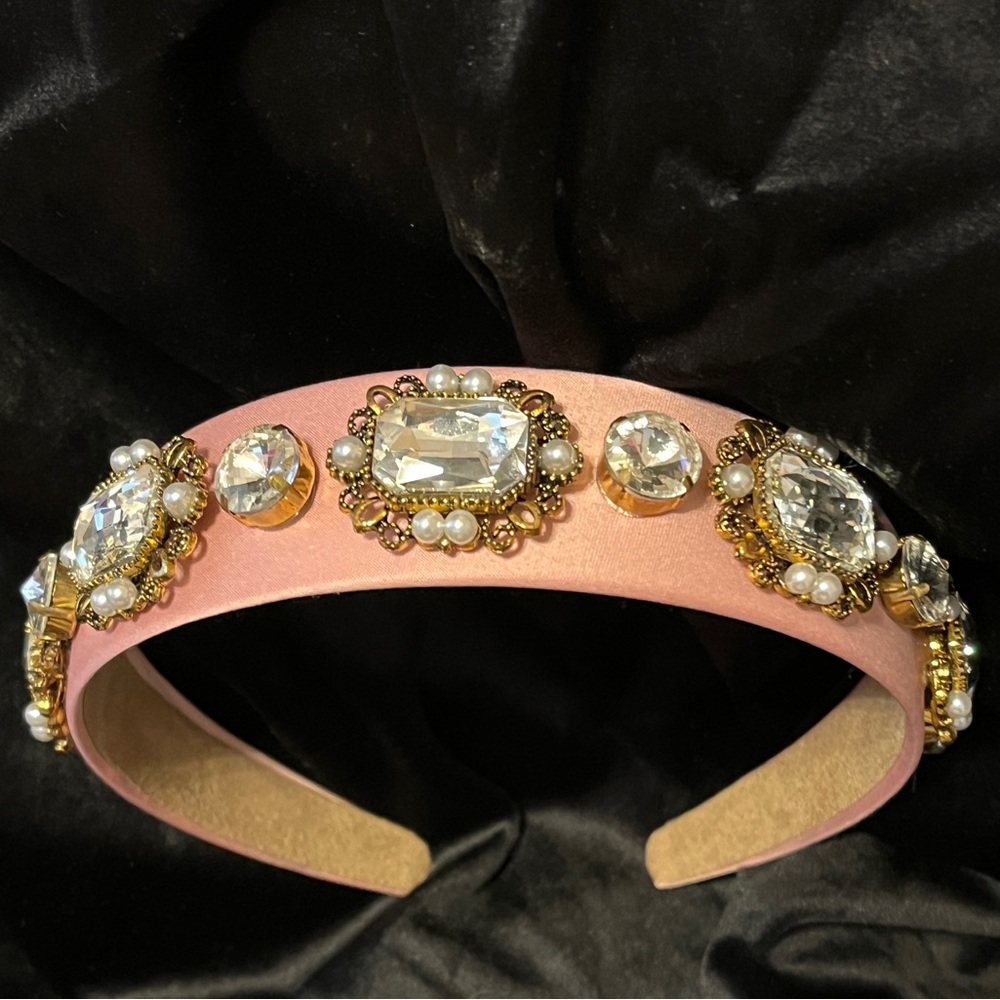 Elegant Pink Rhinestones Embellished Headband
